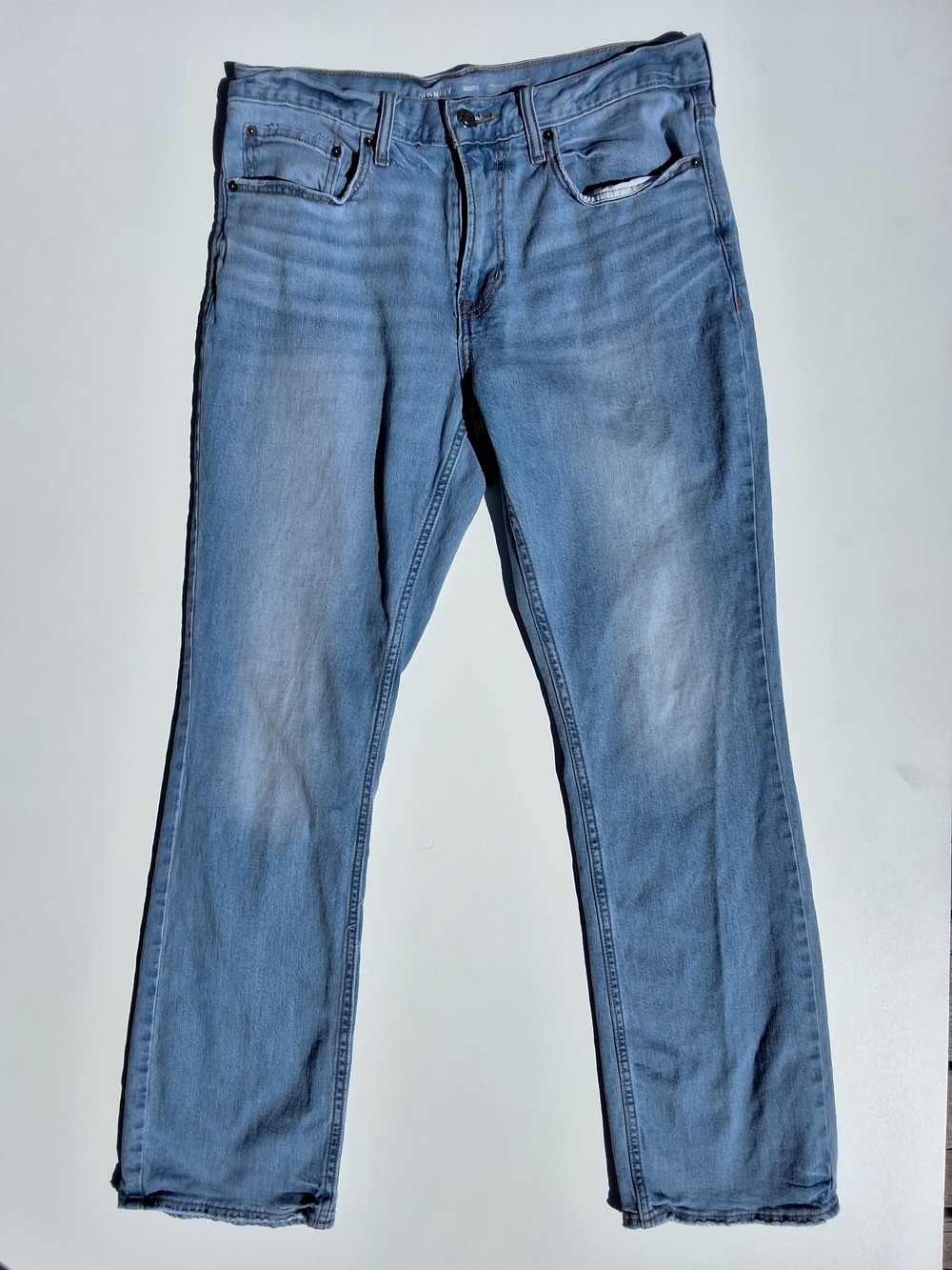 (32x32) Old Navy Men's Boot-Cut Built-In Flex Jeans In Light Wash